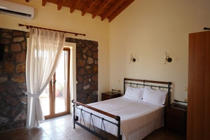 18. ΧΟΝΔΡΟΝΙΚΟΛΑ ΙΓΝ. ΜΑΡΙΑ